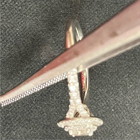 Tiffany & Co Platinum Engagement Ring - Picture 7 of 13